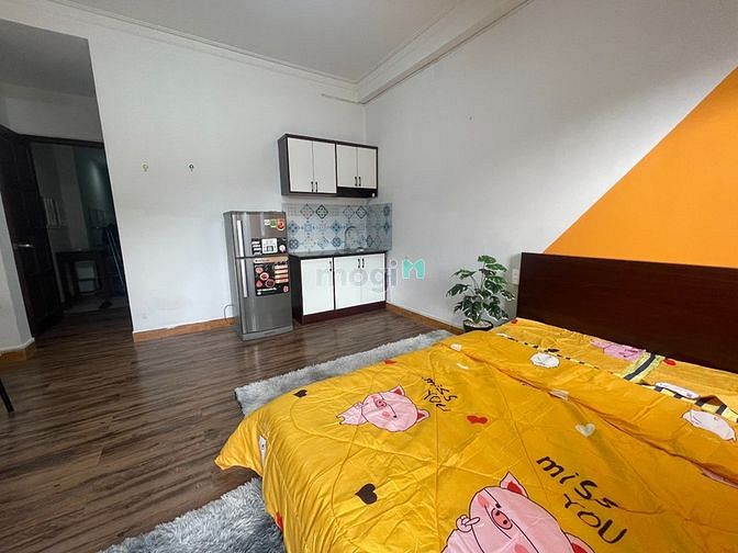 Hình ảnh Studio bancon - Thang máy, nội thất - Đường Cộng Hòa, gần trung tâm