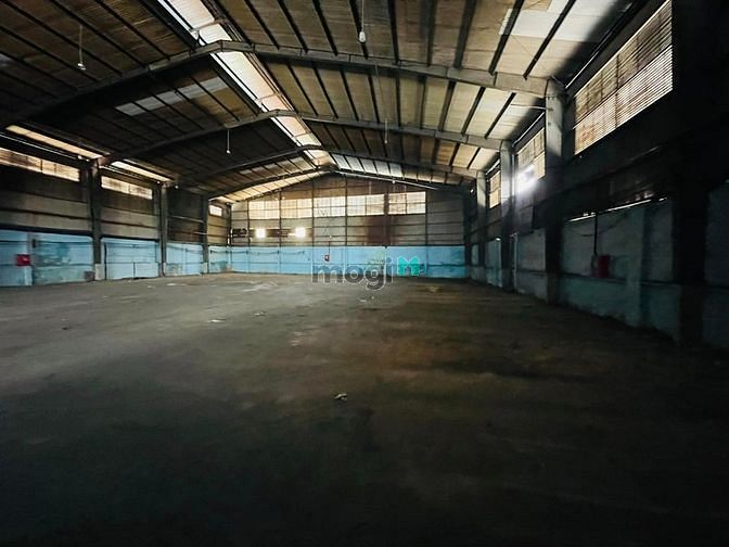 Hình ảnh Bán 1600m kho mặt tiền quốc lộ 1A