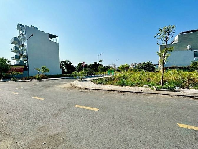 Hình ảnh Bán đất view sông đường hà huy giáp quận 12