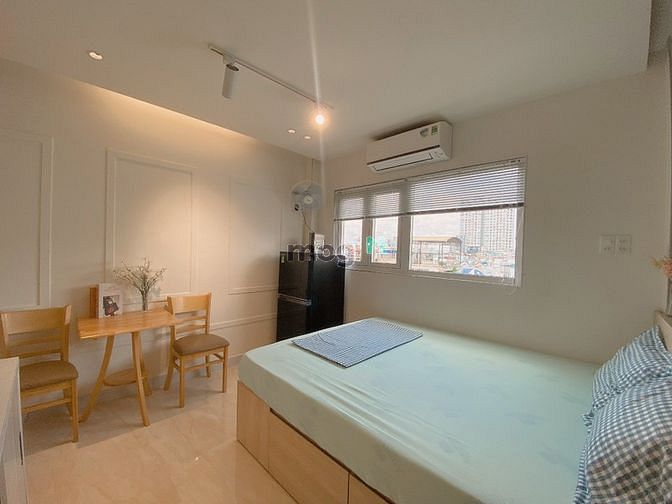 Hình ảnh CĂN HỘ Full nội thất, CỬA SỔ LỚN gần CV GIA ĐỊNH