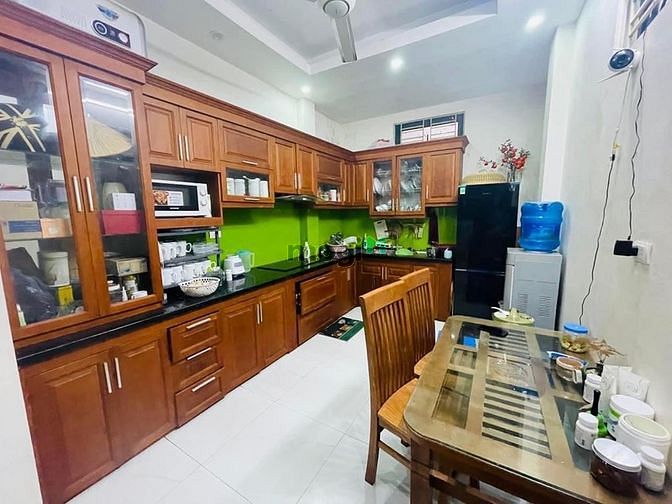 Hình ảnh bán nhà 4 tầng lô góc tại Bế Văn Đàn.