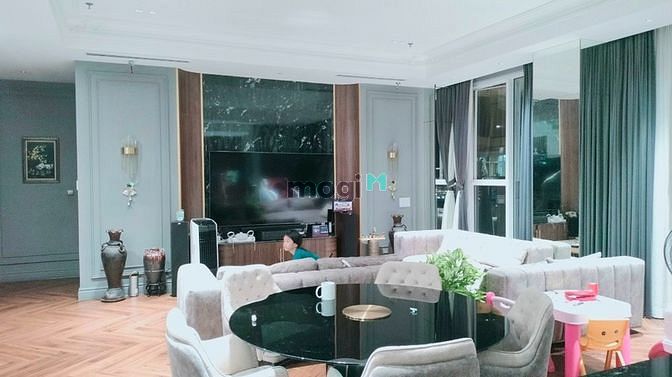 Hình ảnh Bán Penthouse Sunrise City Central Q7 có sân vườn rộng
