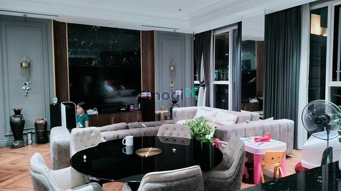 Hình ảnh Bán Penthouse Sunrise City Central Q7 có sân vườn rộng