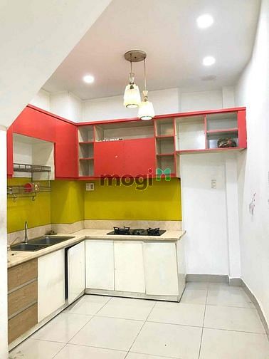 Hình ảnh Cho thuê nhà hẻm thoáng Cao Đạt 4pn 4wc 3 lầu Quận 5