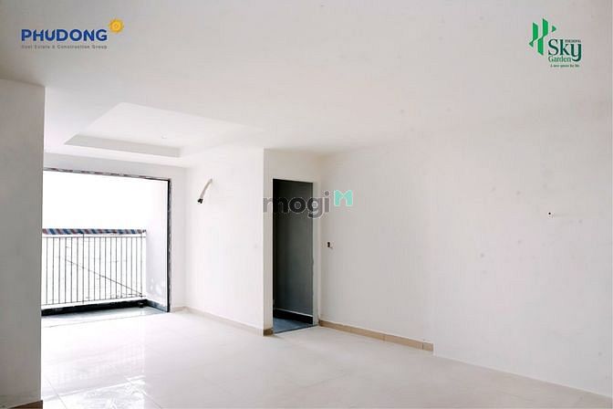Hình ảnh Chính chủ bán căn Phú Đông Sky Garden 2PN 2WC view hồ bơi, T6/2024 nhậ