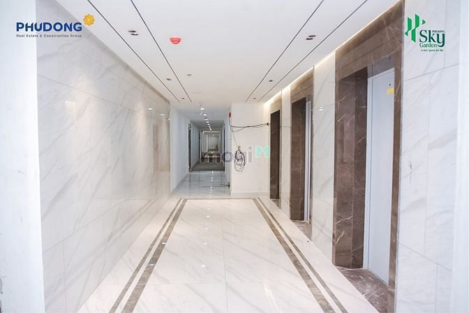 Hình ảnh Chính chủ bán căn Phú Đông Sky Garden 2PN 2WC view hồ bơi, T6/2024 nhậ