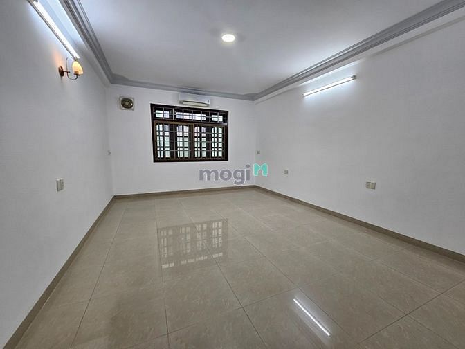 Hình ảnh Cho thuê nhà hẻm xe hơi Cộng Hòa, Phường 4, Quận Tân Bình