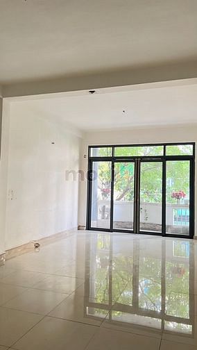 Hình ảnh Cho thuê nhà MT lạc Long quân. 4x14. 1 trệt 1 lầu. 2PN 3Wc. Giá 13 tri
