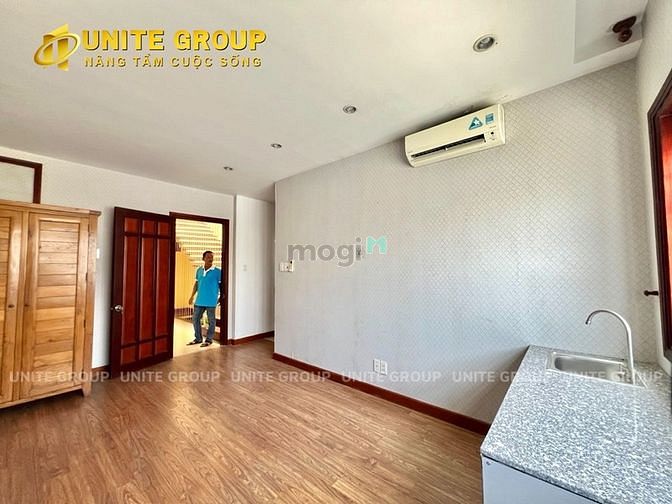 Hình ảnh Ngay làng đại học RMIT , TĐT dể du chuyển Q4 , Q1
