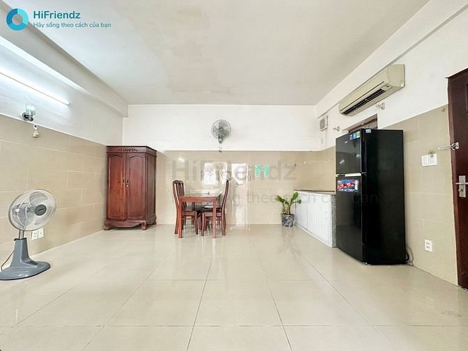 Hình ảnh Studio trống sẵn ngay Lã Xuân Oai, không giới hạn người ở