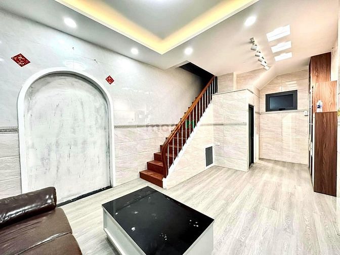 Hình ảnh Chỉ 4.xTy-Nhà 3Tang 2PN gần HXH Gần Lê Văn Sỹ Phú Nhuận