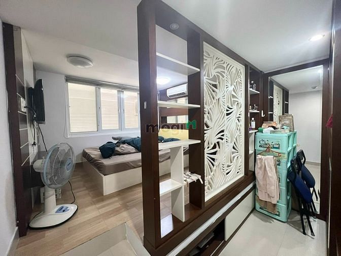 Hình ảnh Mb6623 nạp rút nhanh chóng Studio_Cửa sổ lớn_Gần UEHcsA, chợ Tân Định, CV Lê Văn Tám