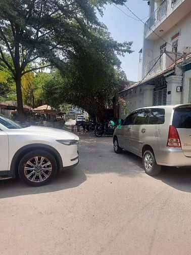 Hình ảnh Bán đất 242m2 giá 11,5 tỷ Đ.Quốc Lộ 13, P. Hiệp Bình Phước, Thủ Đức