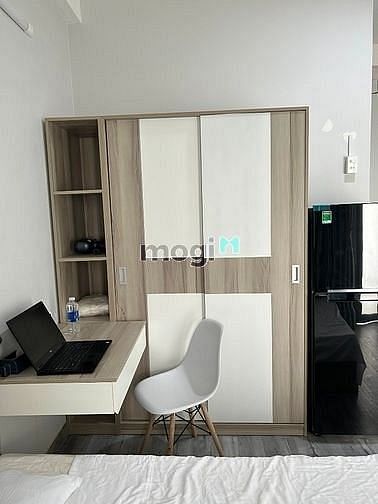 Hình ảnh Cho Thuê Căn Hộ Tách Bếp Ban Công Ngay Hoàng Sa Tân Bình