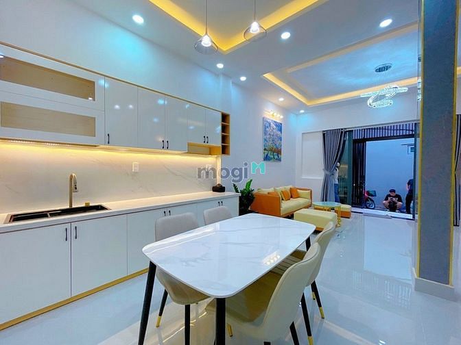 Hình ảnh MT hẻm lớn Phan Văn Trị, Phạm văn Đồng. 50m2 3 tầng 5.55t