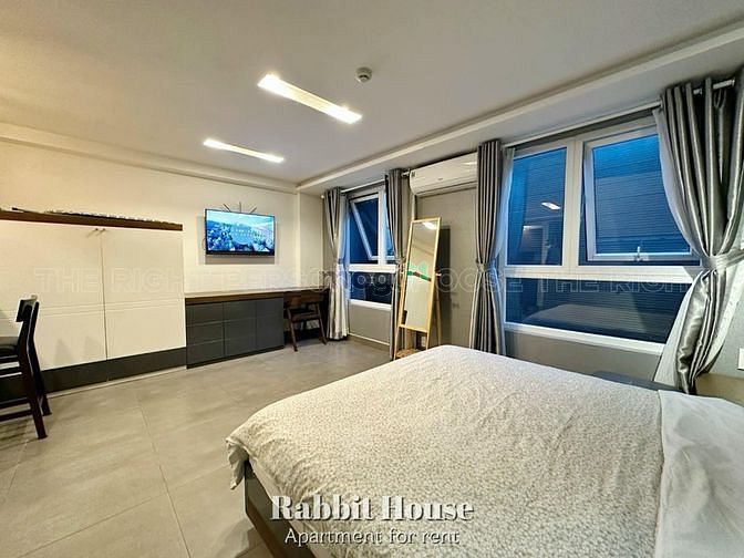 Hình ảnh Cho Thuê Căn Hộ Cao Cấp 50m2 Bao Phí Full Service Ngay Chợ Tân Định Q1