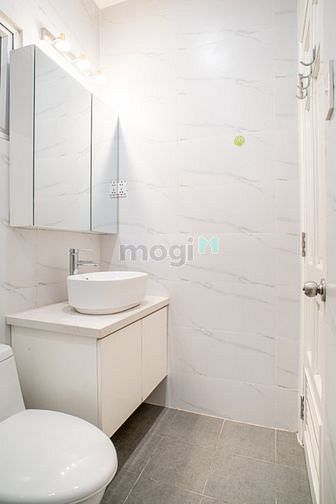 Hình ảnh Cho Thuê Căn Hộ 1PN Cao Cấp 45m2 Bancol Giặt Riêng Gần Bộ Công An Q1