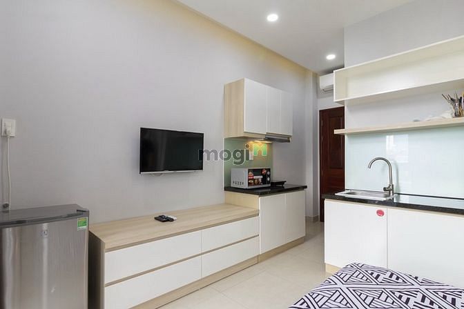 Hình ảnh 1 Căn phòng không có phí DV chỉ tính mỗi Điện Nước - Có Ban Công Riêng