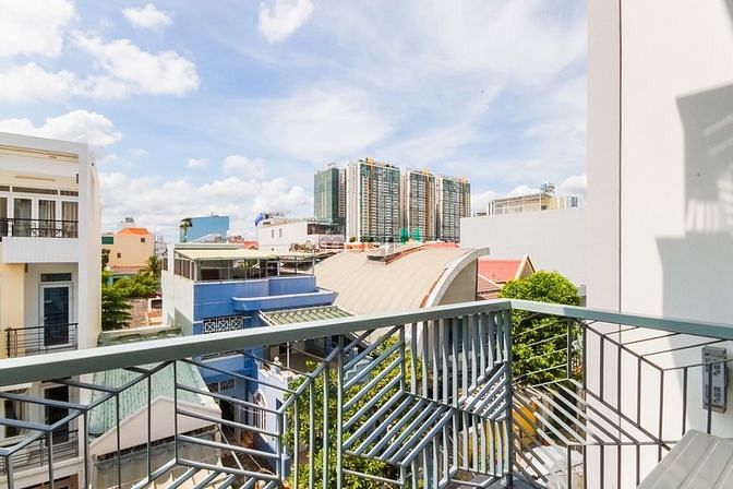 Hình ảnh 1 Căn phòng không có phí DV chỉ tính mỗi Điện Nước - Có Ban Công Riêng