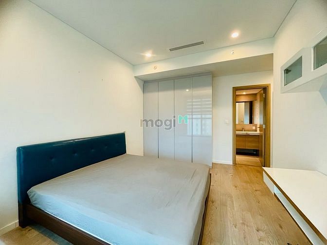 Hình ảnh Căn 2PN,view Hồ bơi, tầng cao thoáng mát, full NT, giá 24 bao phí