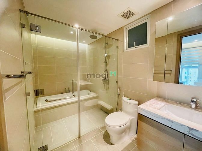 Hình ảnh Căn 2PN,view Hồ bơi, tầng cao thoáng mát, full NT, giá 24 bao phí