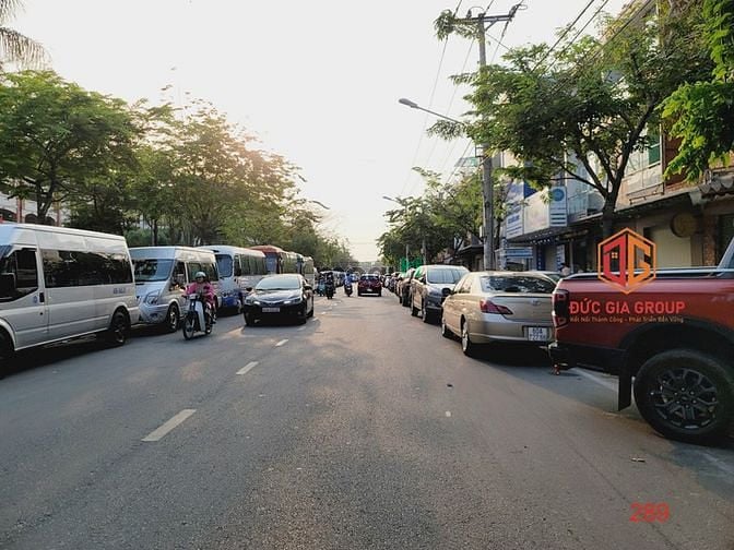 Hình ảnh Nhà bán 6.6 tỷ đường N4 ngay Song Ngữ 2 lầu 5PN kinh doanh tốt NGỘP