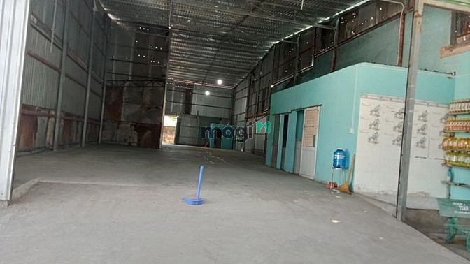 Hình ảnh Cho thuê kho 300m2, QL50, Bình Chánh