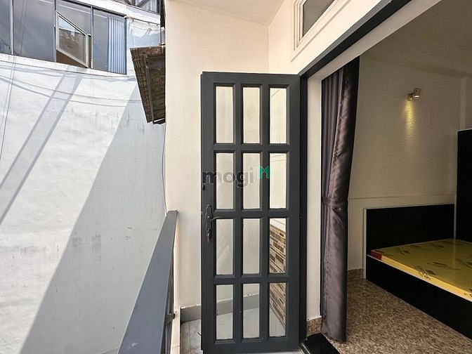 Hình ảnh Căn Hộ Ban Công - Cửa sổ Thoáng Ngay Bùi Đình Tuý