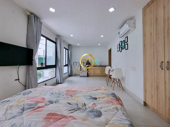 Hình ảnh Hàng ĐỘC - GIÁ RẺ - Phòng 40m2 NEW 100% Full NT Full kính Thành Thái