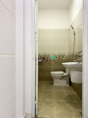 Hình ảnh Cho thuê nhà MT 70A Đinh Công Tráng P.Tân Định Q1