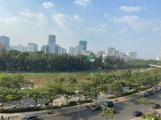 Hình ảnh Cần bán gấp CHCC Midtown, Phú Mỹ Hưng, Q.7