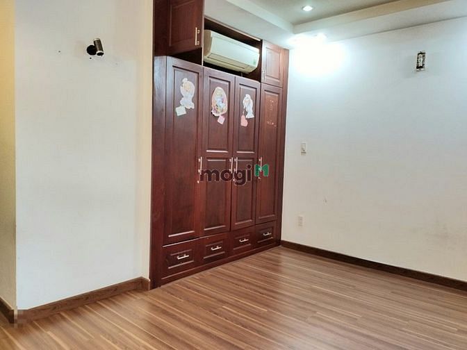 Hình ảnh Cho thuê nhà MT 409A Hoàng Sa P.8 Q.3.