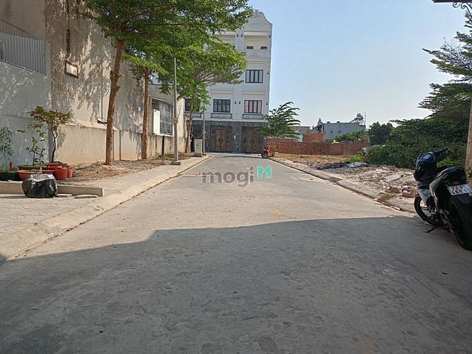 Hình ảnh Cần bán nhanh lô đất hơn 50 m2, Bình Tân, HCM