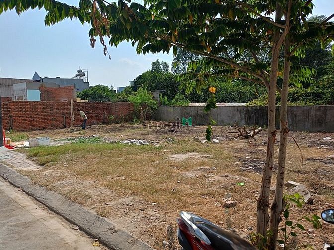 Hình ảnh Cần bán nhanh lô đất hơn 50 m2, Bình Tân, HCM