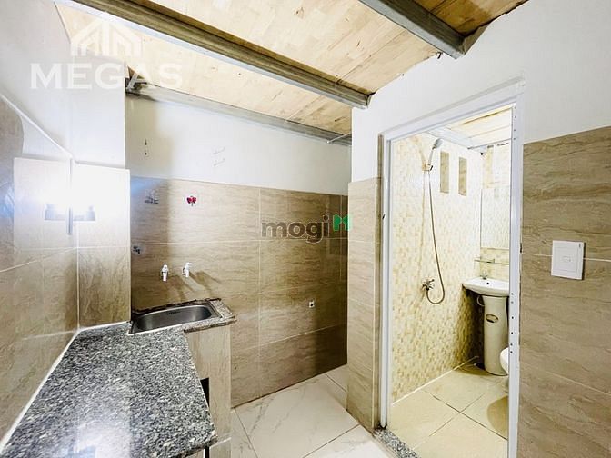 Hình ảnh Cho Thuê Căn Hộ Có Gác Thang Máy Ngay Cộng Hòa Tiện Nghi