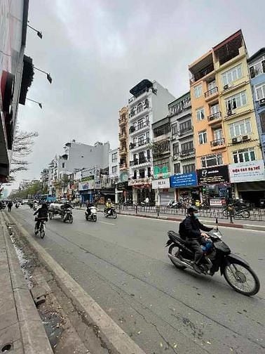 Hình ảnh Có 102 nhà Tôn Đức Thắng 6 tầng , 26m, 3,45 tỷ