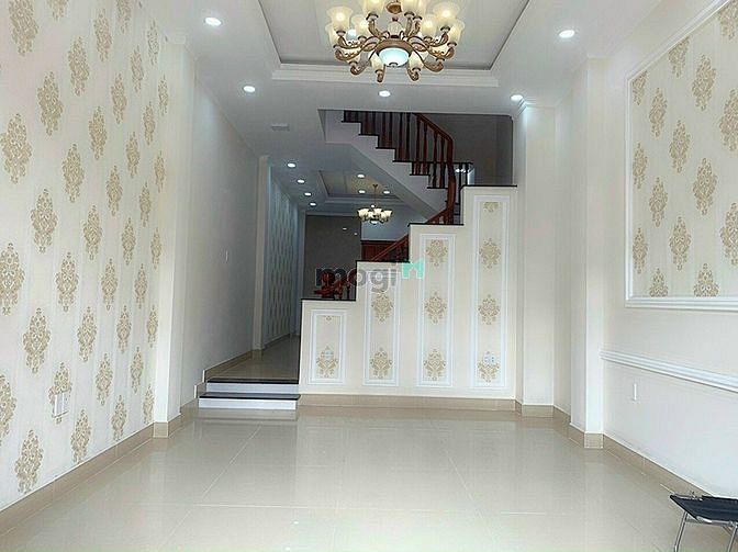 Hình ảnh Cho thuê nhà HXH 210/5A CMT8, P10, Q.3