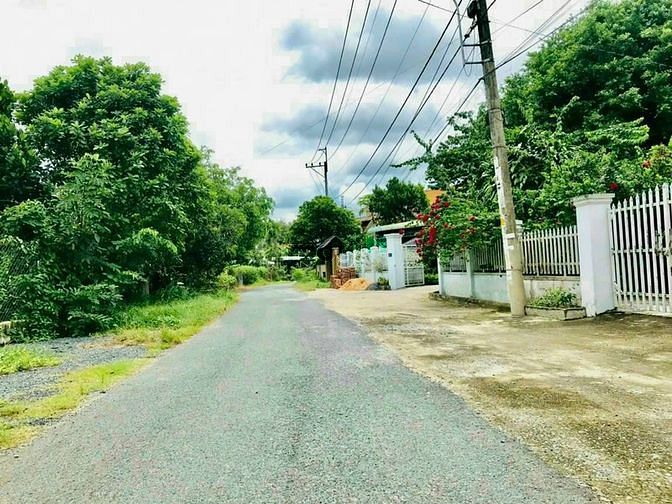 Hình ảnh Bán 673m2 đất thổ cư. Đường nhựa 762. Giá 3,7 tỷ
