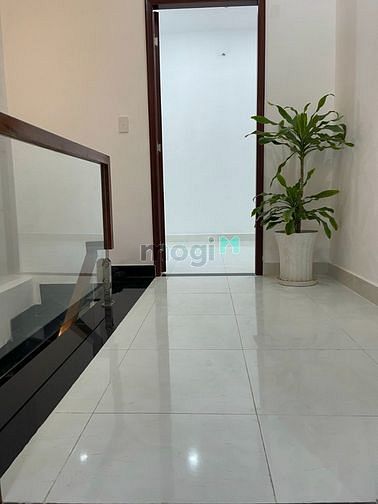 Hình ảnh Cho thuê nhà MT S10A Ba Vì P.15 Q.10