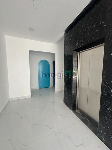 Hình ảnh Cho thuê Shophouse Saritown sala Giá 4300$ có thang máy, máy lạnh