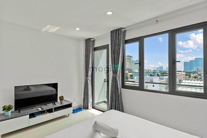 Hình ảnh Nguyễn Gia Trí - Studio full nt bancol mặt tiền
