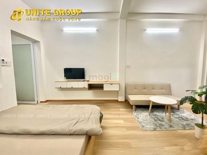 Hình ảnh Studio full nội thất giữa trung tâm Quận 3 có cửa sổ gần Q1