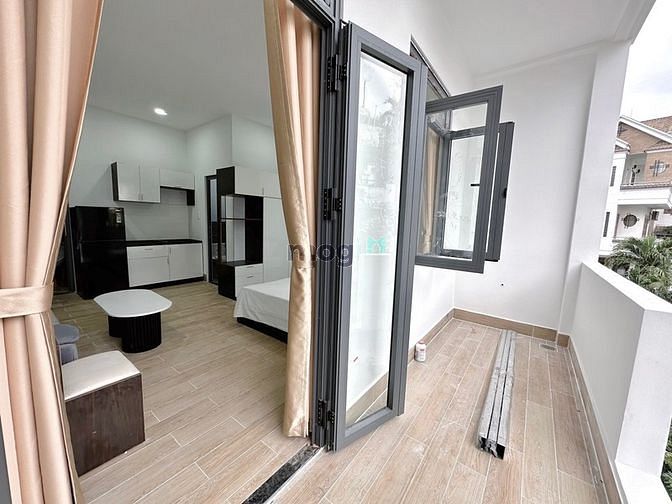 Hình ảnh Studio ban công full nội thất giá chỉ 5X ngay ĐH Văn Lang CS2