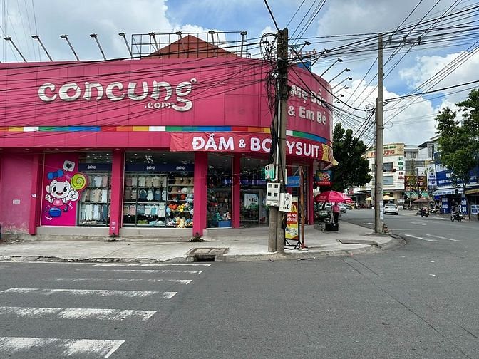 Hình ảnh Giảm 700tr cần bán nhanh lô đất 100m2 cách AEON Bình Dương 1km