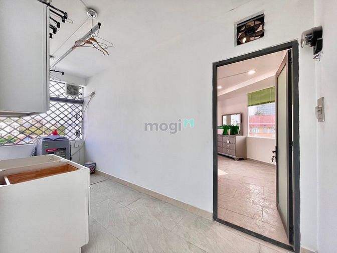 Hình ảnh STUDIO FULL KÍNH SIÊU ĐẸP - Máy giặt riêng - Dương Quảng Hàm
