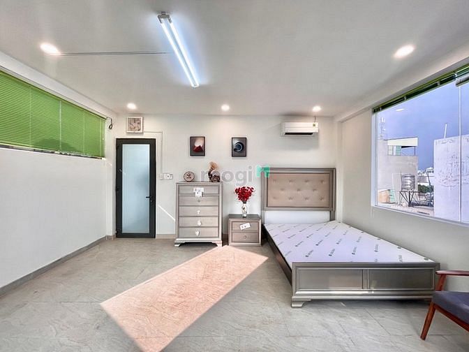 Hình ảnh STUDIO FULL KÍNH SIÊU ĐẸP - Máy giặt riêng - Dương Quảng Hàm