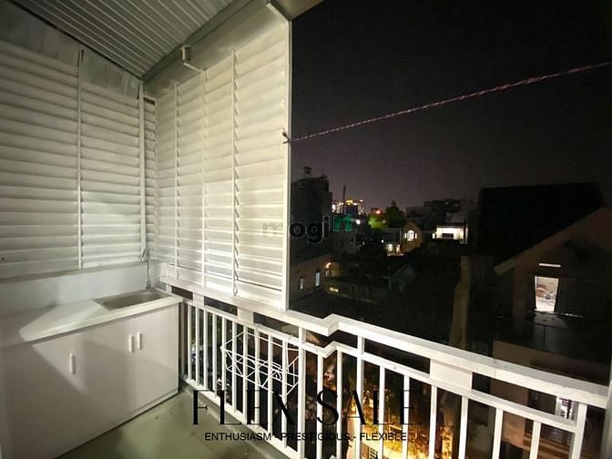 Hình ảnh Căn Hộ Tách Bếp Có Ban Công Thoáng Mát Đón Sáng Tốt Đủ Nội Thất