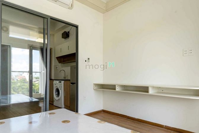 Hình ảnh Mb6623 nạp rút nhanh chóng Studio Full nội thất có cửa sổ ngay Quận 1, gần cầu Khánh Hội