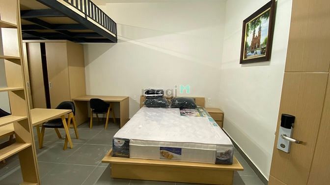 Hình ảnh Mb6623 nạp rút nhanh chóng Ban Công Thang máy có dạng studio và có gác Quận 4.