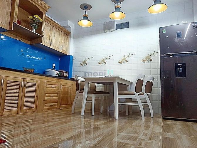 Hình ảnh Tiếp tục lên sóng em chân dài Phạm Văn Chiêu, P8, GV